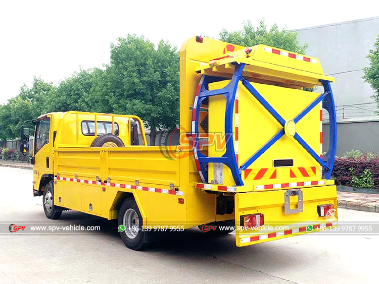 ISUZU Highway Safety Warning Truck - Rear Left Side